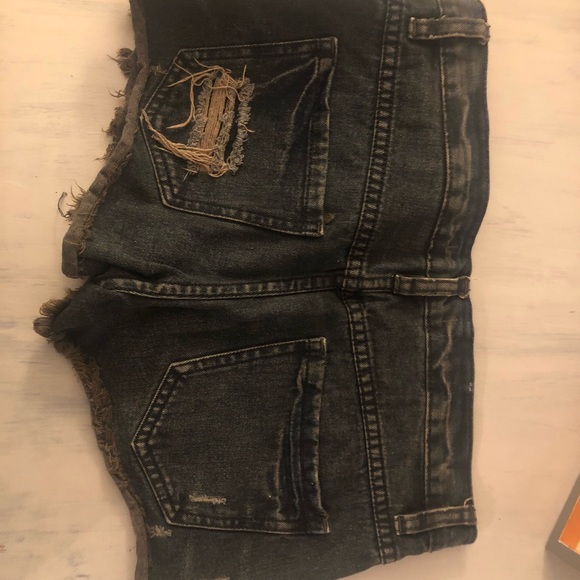 Free People Black Button-Up Shorts - Picture 2 of 3